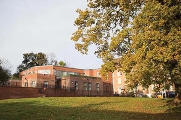 Oakhill Mansions Nursing Home